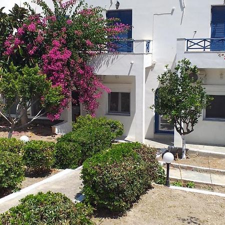 شقة White And Blue,Finikas Syros Vissa المظهر الخارجي الصورة