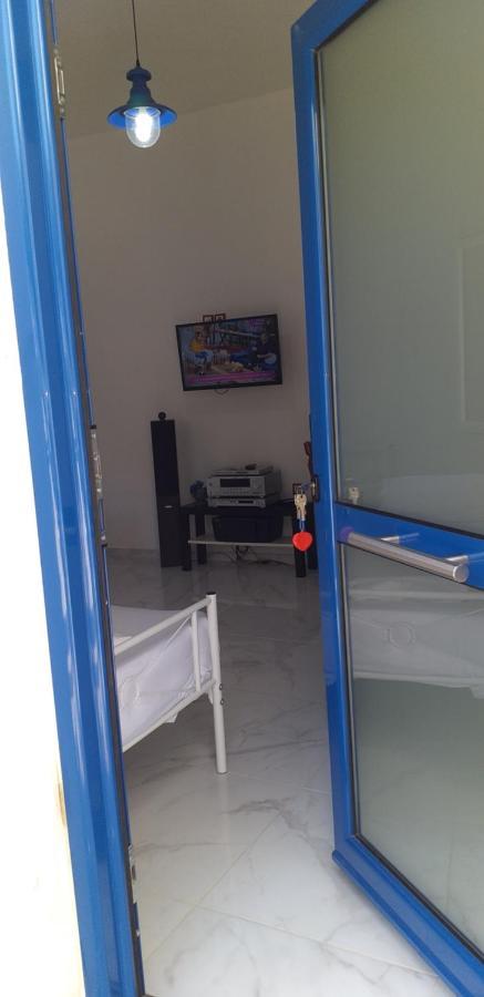 شقة White And Blue,Finikas Syros Vissa المظهر الخارجي الصورة